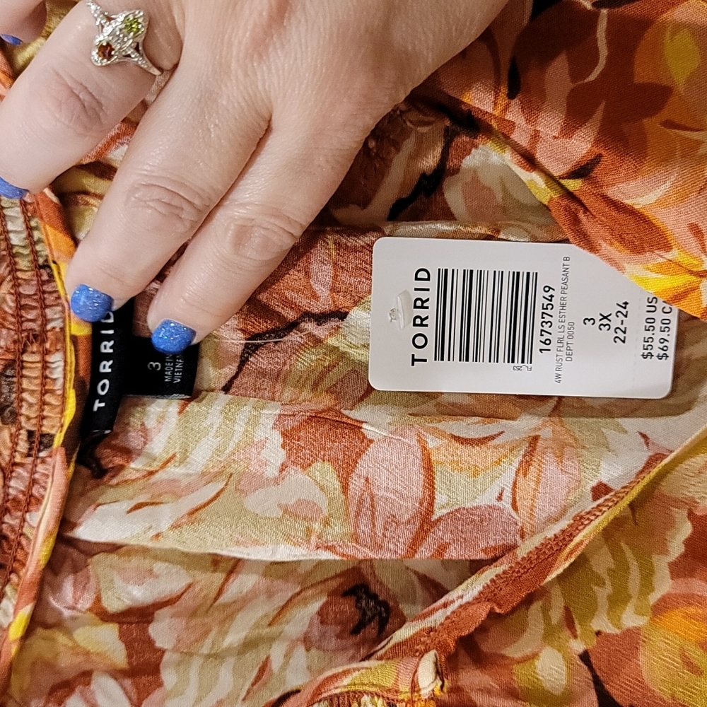 Torrid Floral Peasant Blouse Sz 3 NWT! - Picture 4 of 9